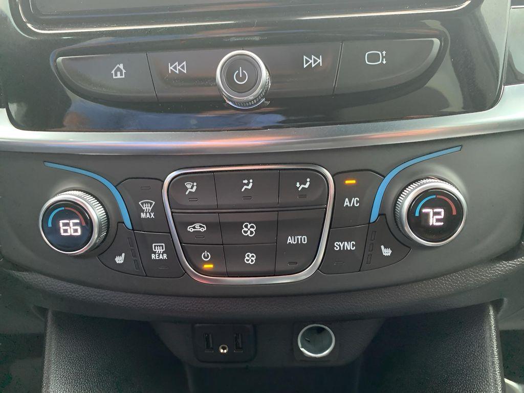 used 2022 Chevrolet Traverse car, priced at $20,971