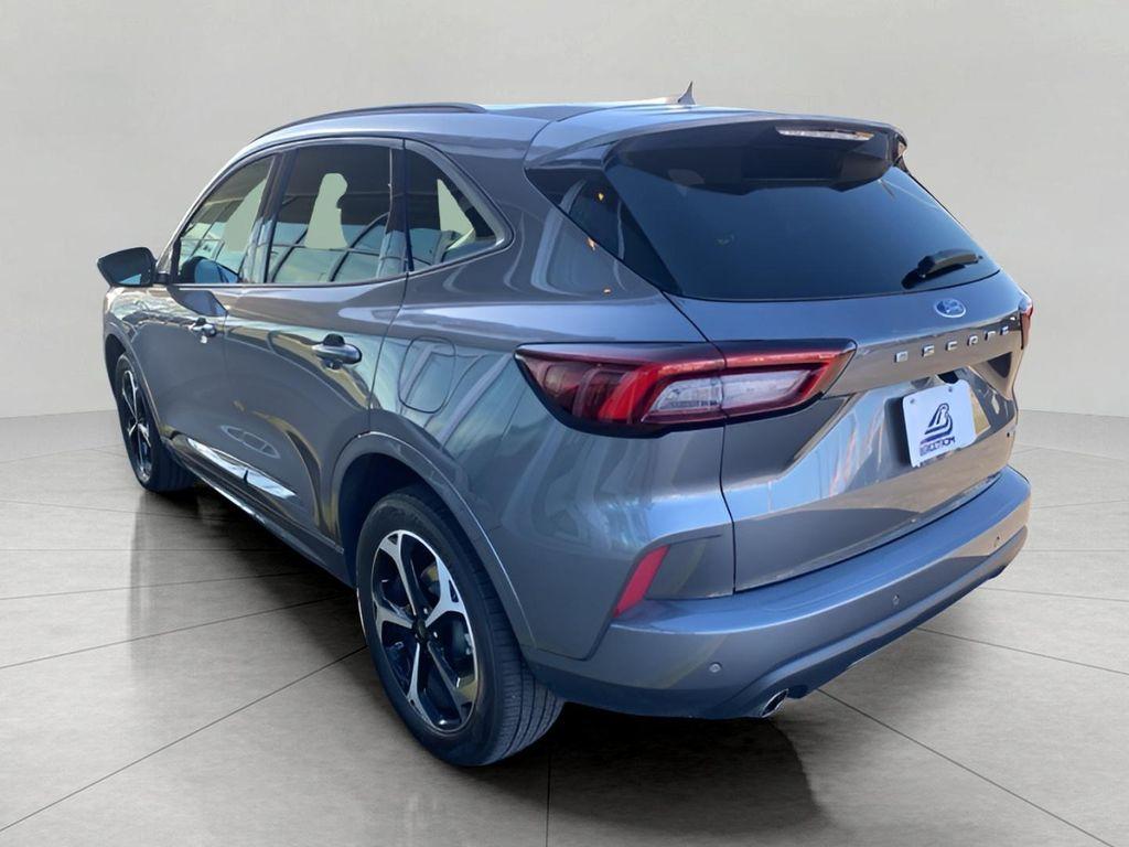 used 2023 Ford Escape car, priced at $26,484