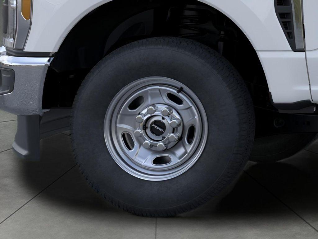 new 2025 Ford F-250 car, priced at $53,880