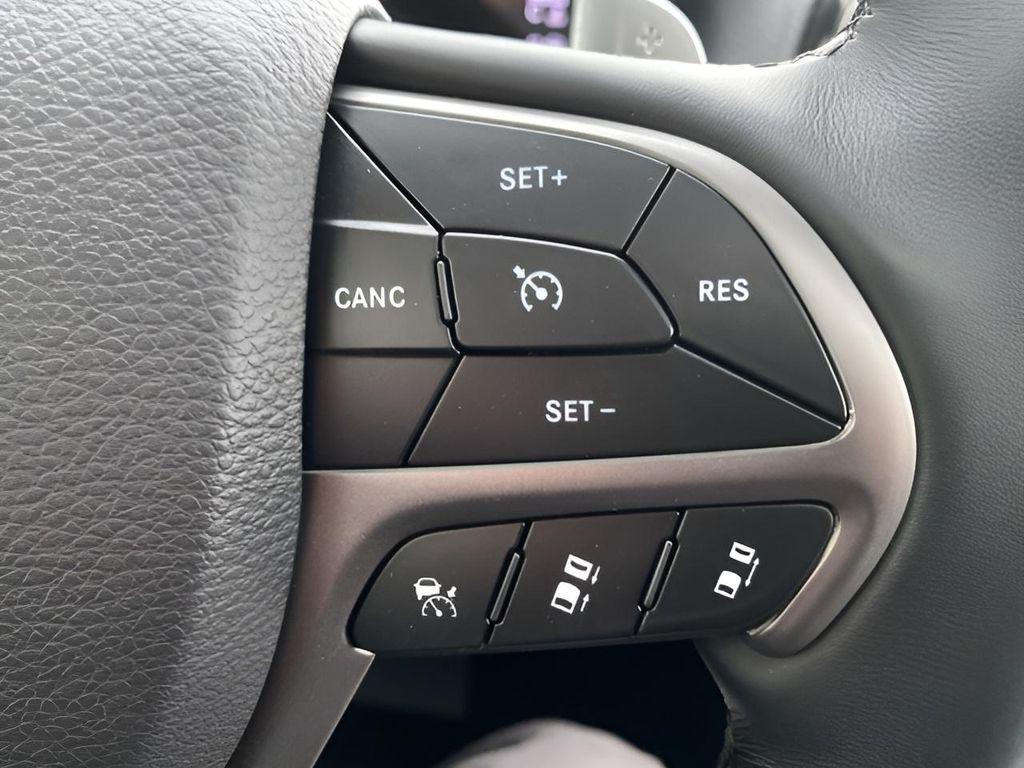 used 2021 Jeep Grand Cherokee car, priced at $25,000