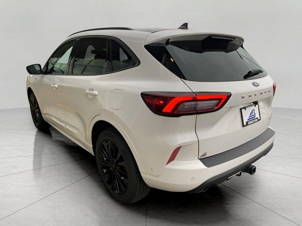 used 2023 Ford Escape car, priced at $26,613