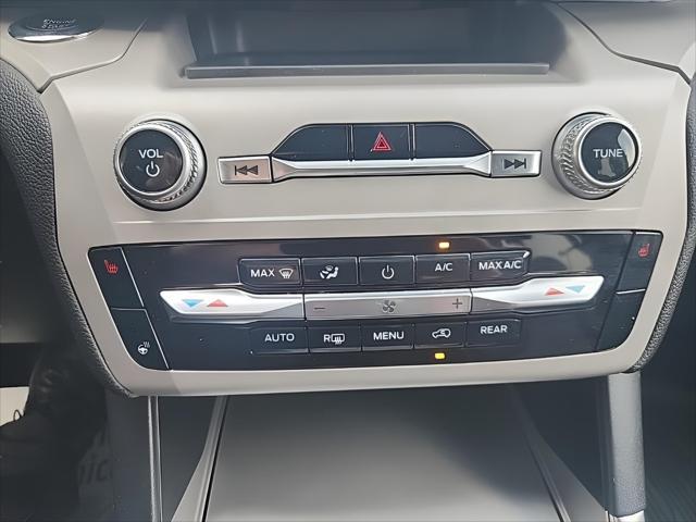 used 2023 Ford Explorer car, priced at $35,500