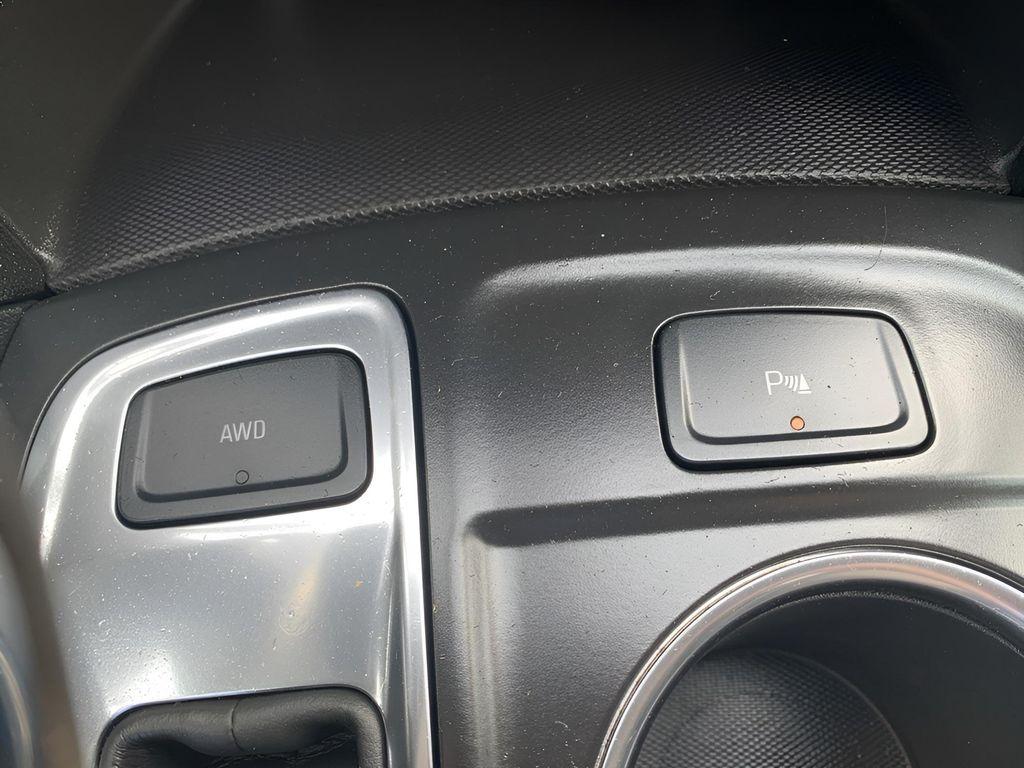 used 2024 Chevrolet Equinox car, priced at $23,665