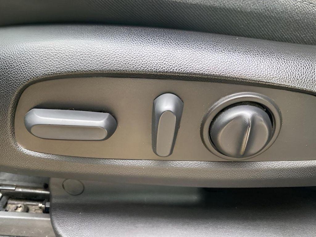 used 2022 Chevrolet Traverse car, priced at $22,859