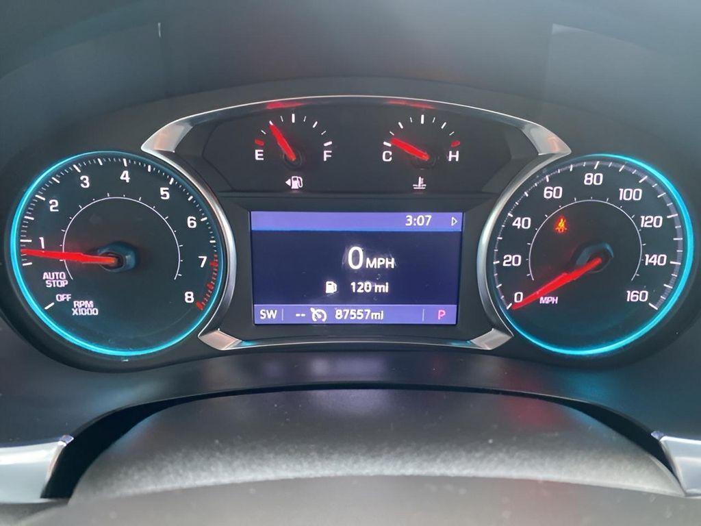 used 2022 Chevrolet Traverse car, priced at $22,859