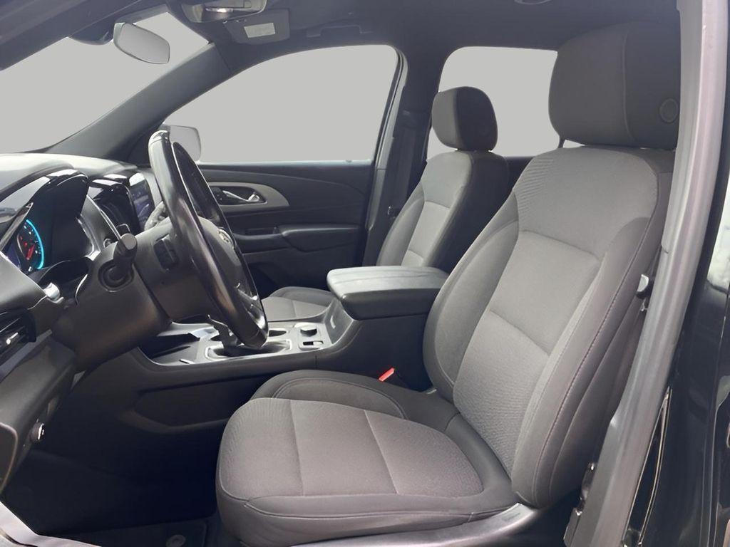 used 2022 Chevrolet Traverse car, priced at $22,859