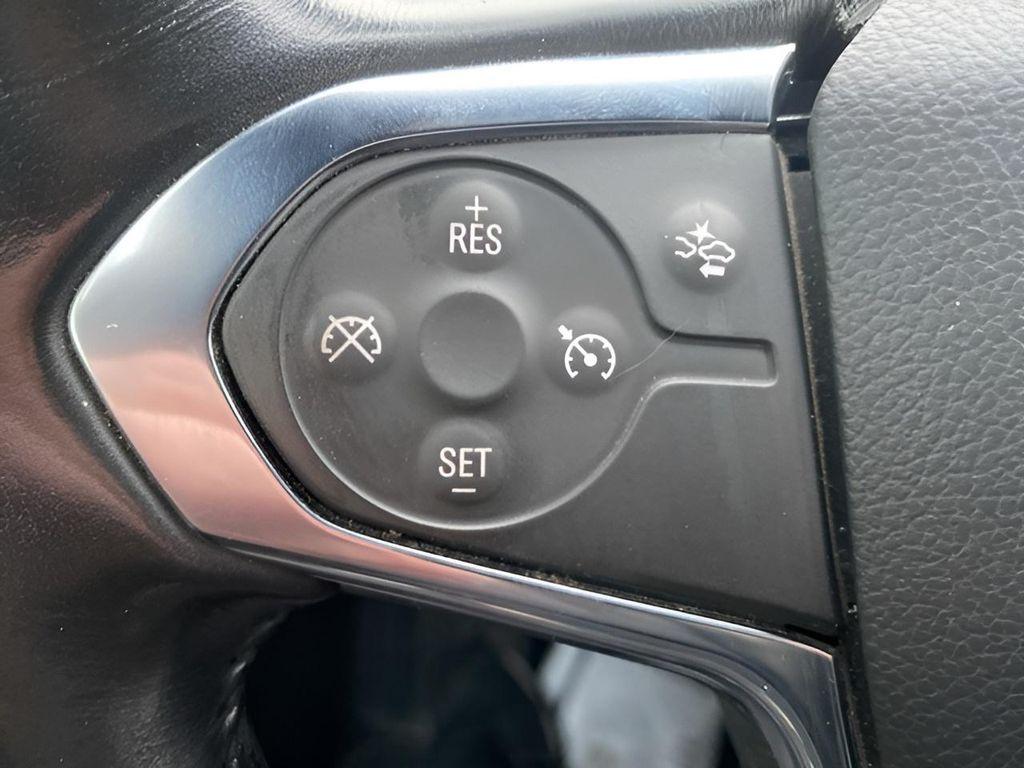 used 2022 Chevrolet Traverse car, priced at $22,859