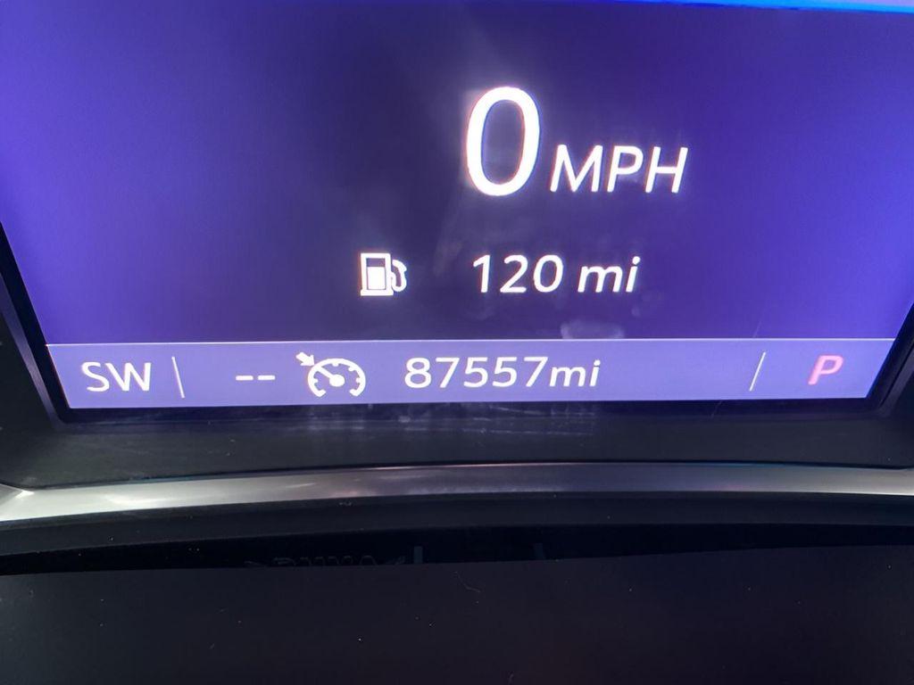 used 2022 Chevrolet Traverse car, priced at $22,859