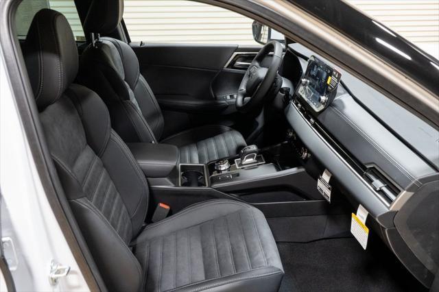 new 2025 Mitsubishi Outlander PHEV car, priced at $48,275