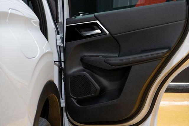 new 2025 Mitsubishi Outlander PHEV car, priced at $48,275