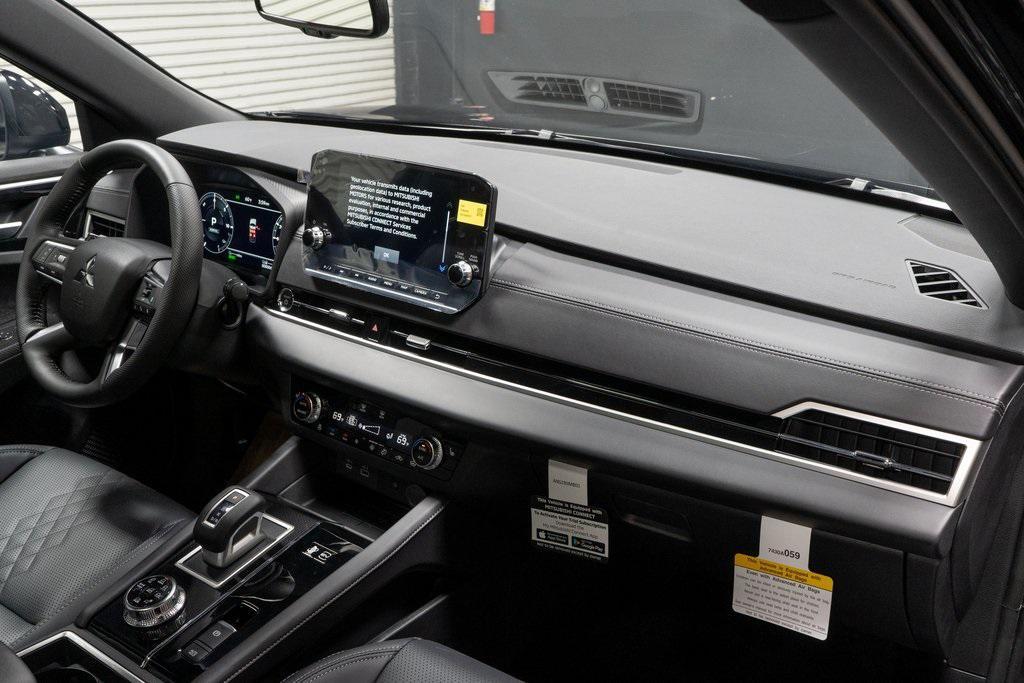 new 2025 Mitsubishi Outlander PHEV car, priced at $51,155