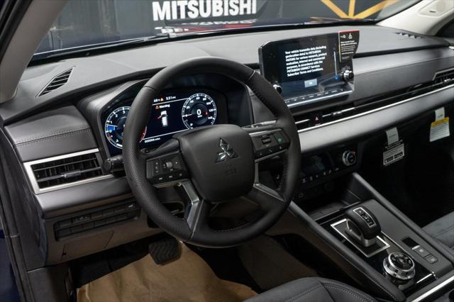 new 2024 Mitsubishi Outlander car, priced at $36,125