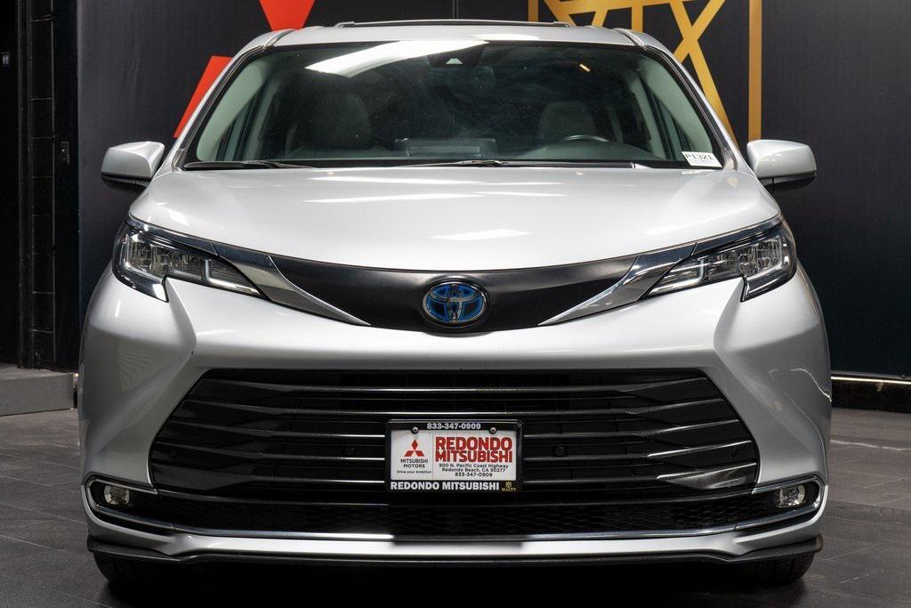 used 2023 Toyota Sienna car, priced at $35,996