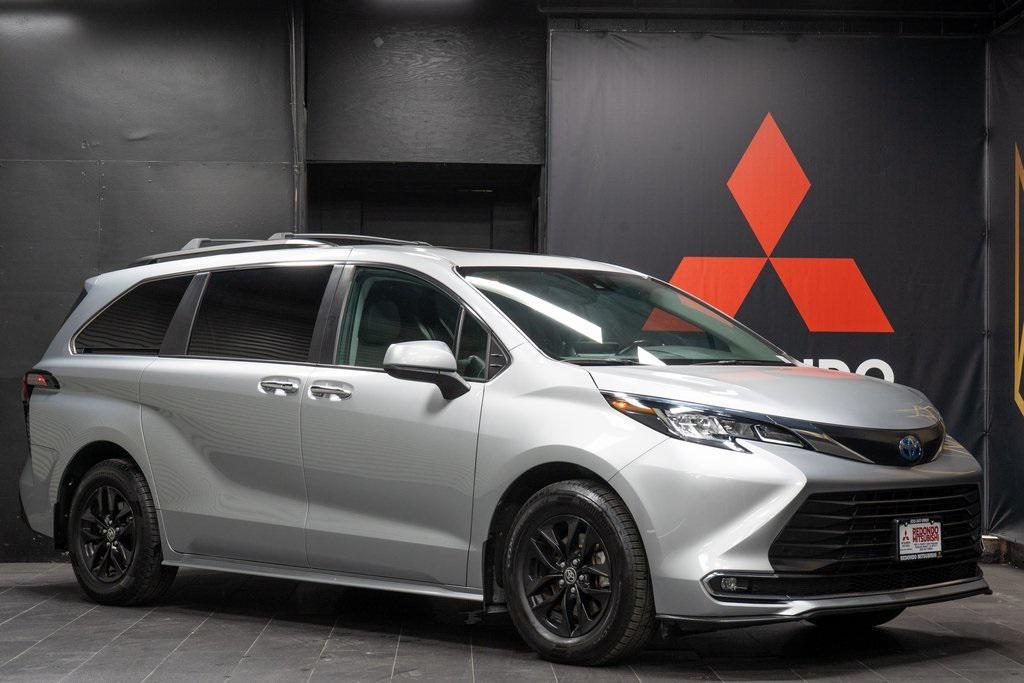 used 2023 Toyota Sienna car, priced at $35,996