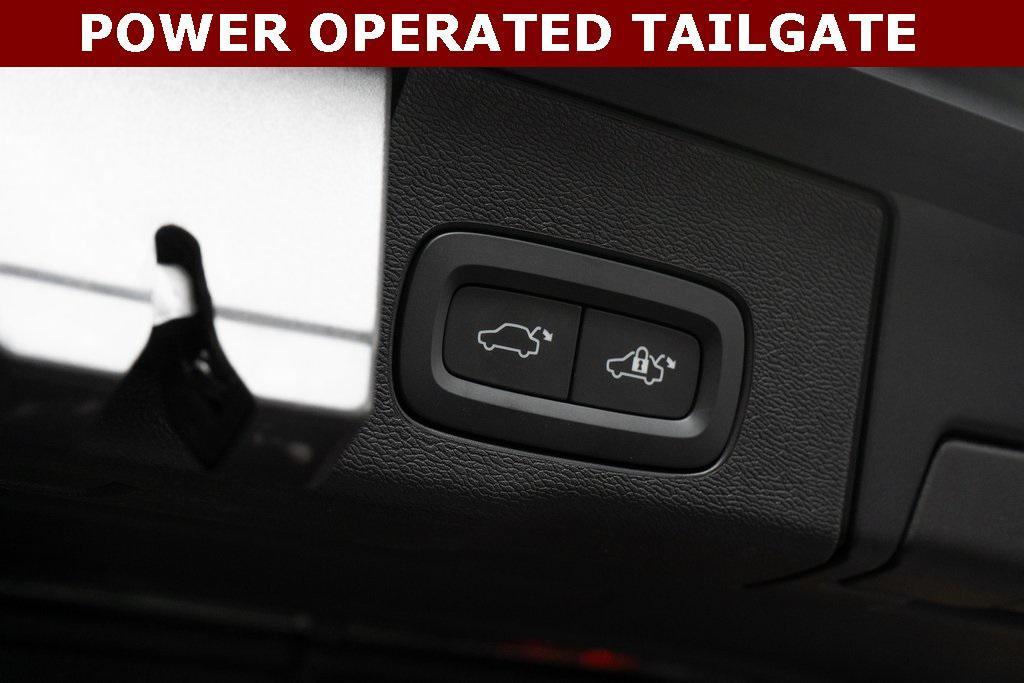 used 2022 Volvo XC60 car, priced at $32,254