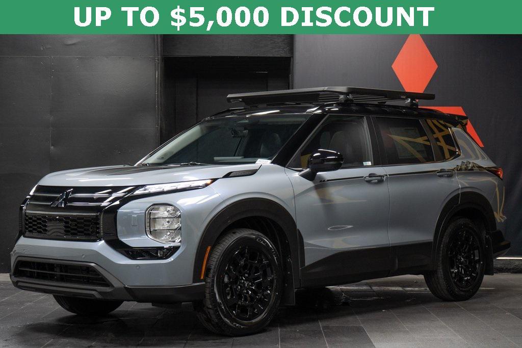 new 2025 Mitsubishi Outlander car, priced at $44,060