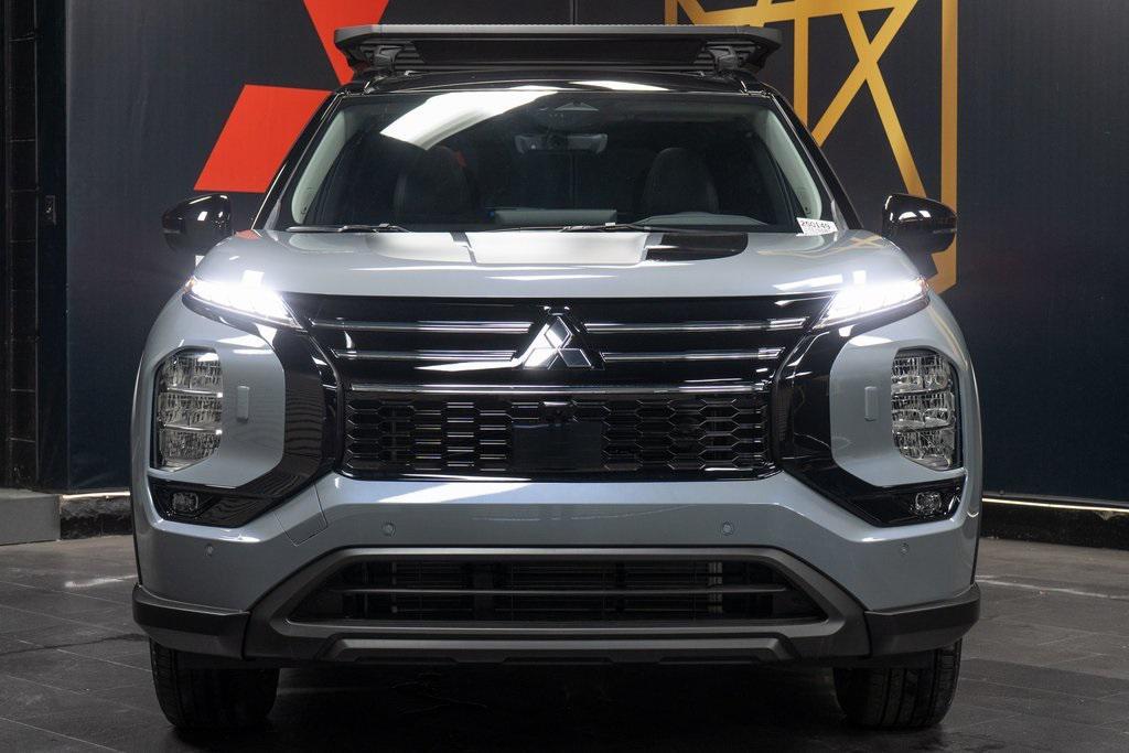 new 2025 Mitsubishi Outlander car, priced at $44,060