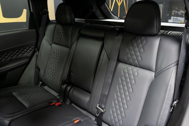 new 2025 Mitsubishi Outlander PHEV car, priced at $51,645