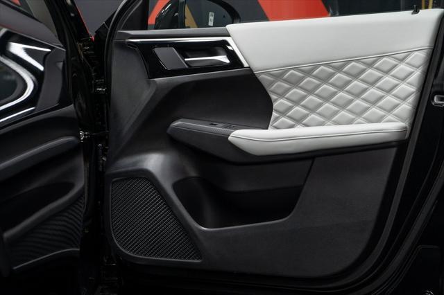 new 2025 Mitsubishi Outlander PHEV car, priced at $52,480