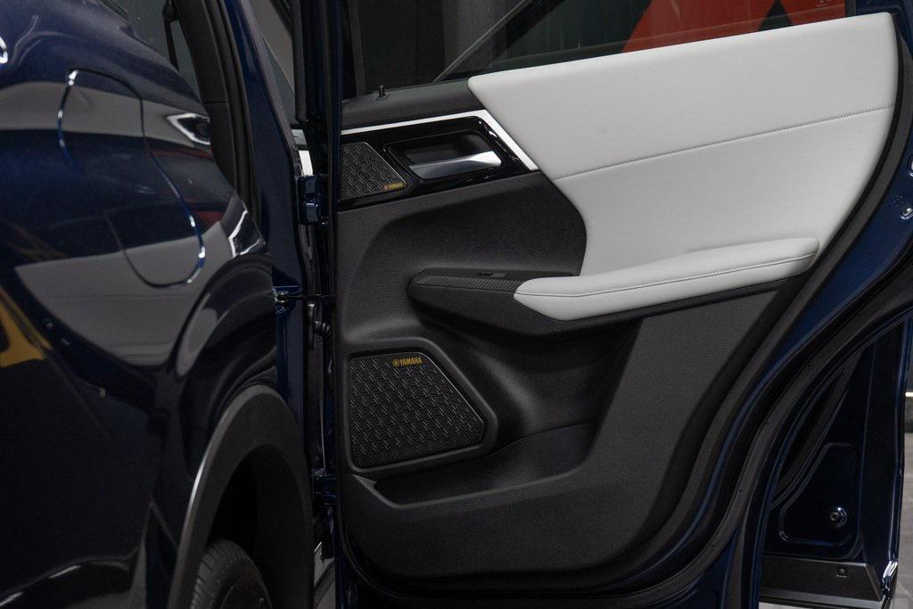 new 2025 Mitsubishi Outlander car, priced at $39,400
