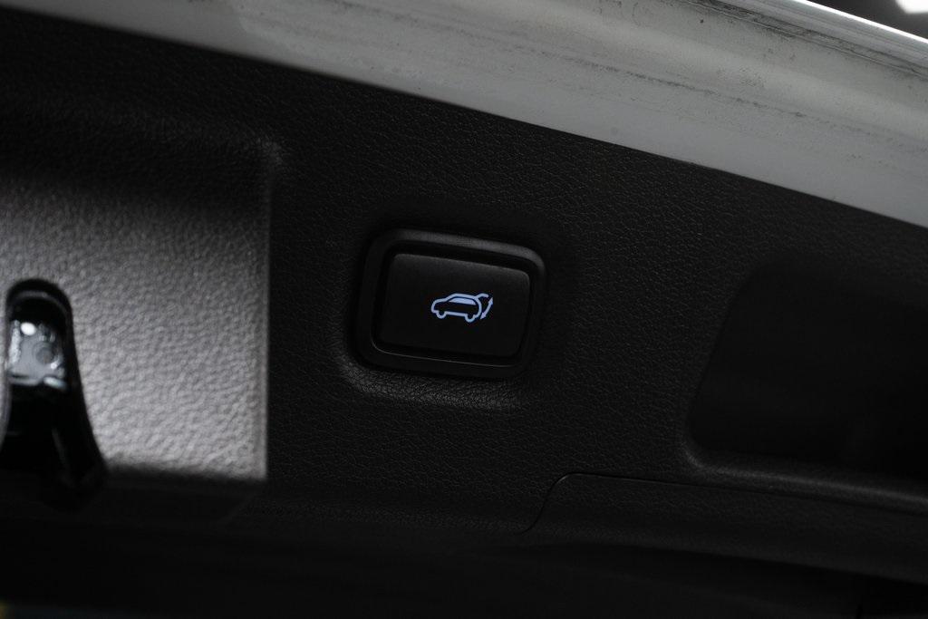 used 2020 Hyundai Santa Fe car, priced at $18,233