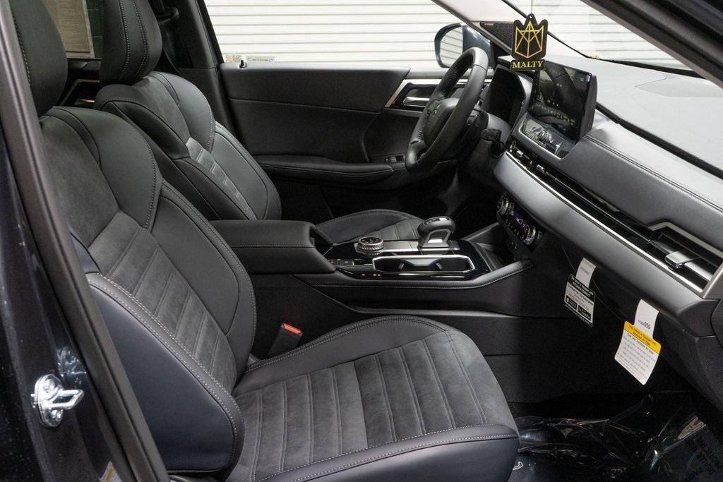 new 2025 Mitsubishi Outlander car, priced at $39,230