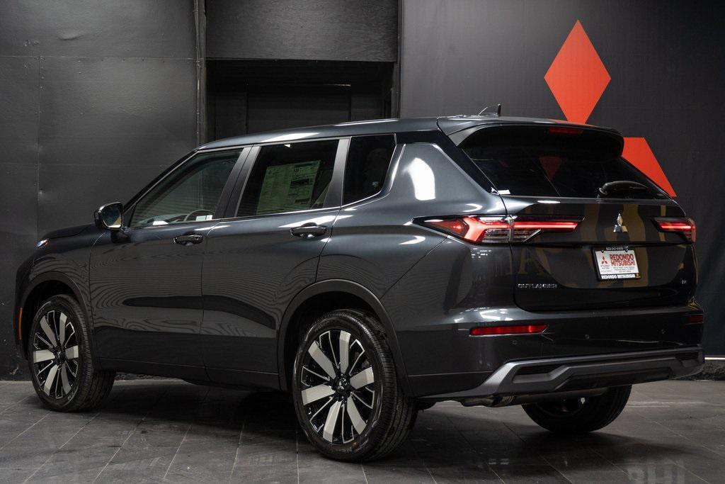 new 2025 Mitsubishi Outlander car, priced at $39,230