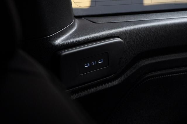 used 2025 Honda Odyssey car, priced at $41,278