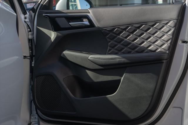 new 2025 Mitsubishi Outlander PHEV car, priced at $49,635