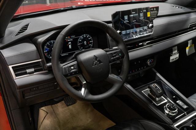 new 2024 Mitsubishi Outlander car, priced at $39,565