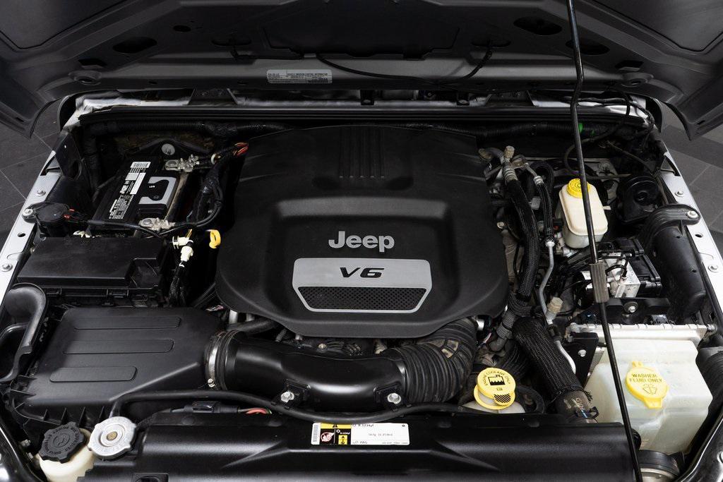 used 2016 Jeep Wrangler Unlimited car, priced at $18,999