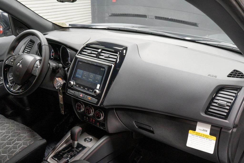 new 2025 Mitsubishi Outlander Sport car, priced at $31,515