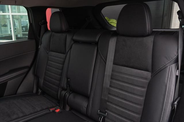 new 2025 Mitsubishi Outlander PHEV car, priced at $47,680