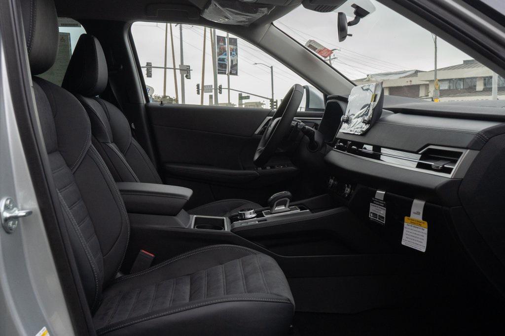 new 2025 Mitsubishi Outlander PHEV car, priced at $47,680