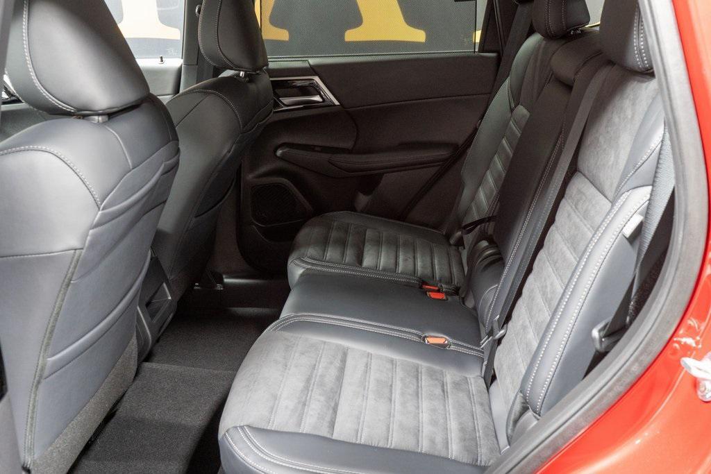 new 2025 Mitsubishi Outlander PHEV car, priced at $47,725