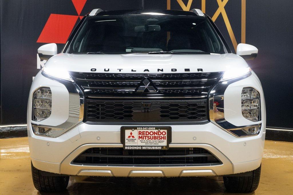 new 2024 Mitsubishi Outlander car