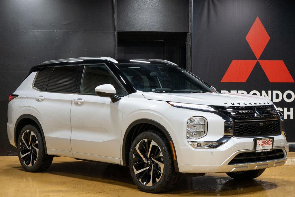 new 2024 Mitsubishi Outlander car