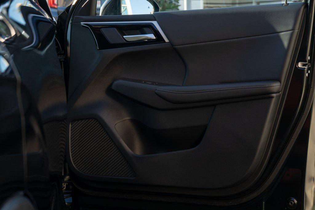 new 2025 Mitsubishi Outlander PHEV car, priced at $48,110