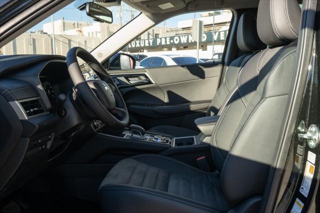 new 2025 Mitsubishi Outlander PHEV car, priced at $48,110