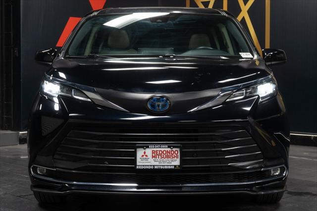 used 2021 Toyota Sienna car, priced at $44,485