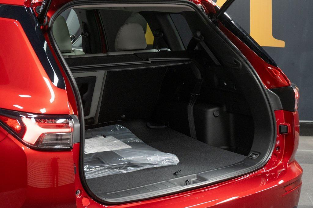 new 2025 Mitsubishi Outlander car, priced at $38,080