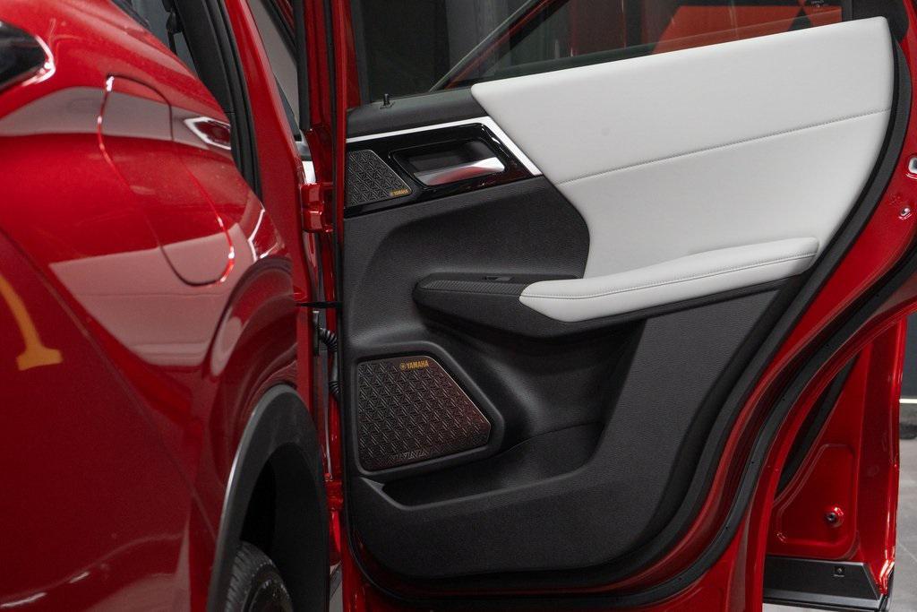 new 2025 Mitsubishi Outlander car, priced at $38,080