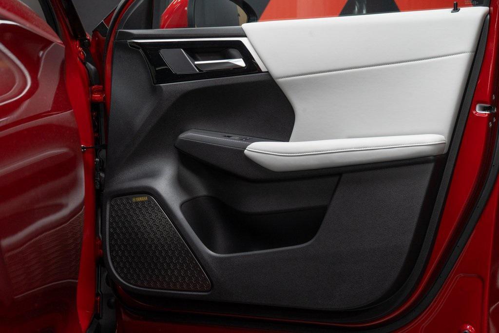 new 2025 Mitsubishi Outlander car, priced at $38,080