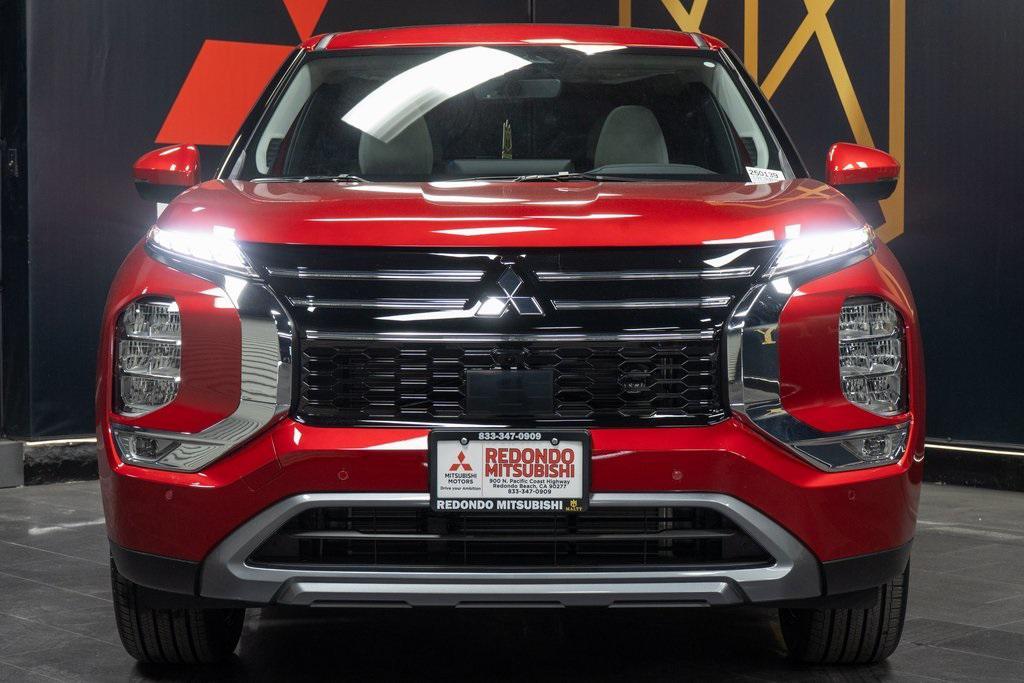 new 2025 Mitsubishi Outlander car, priced at $38,080