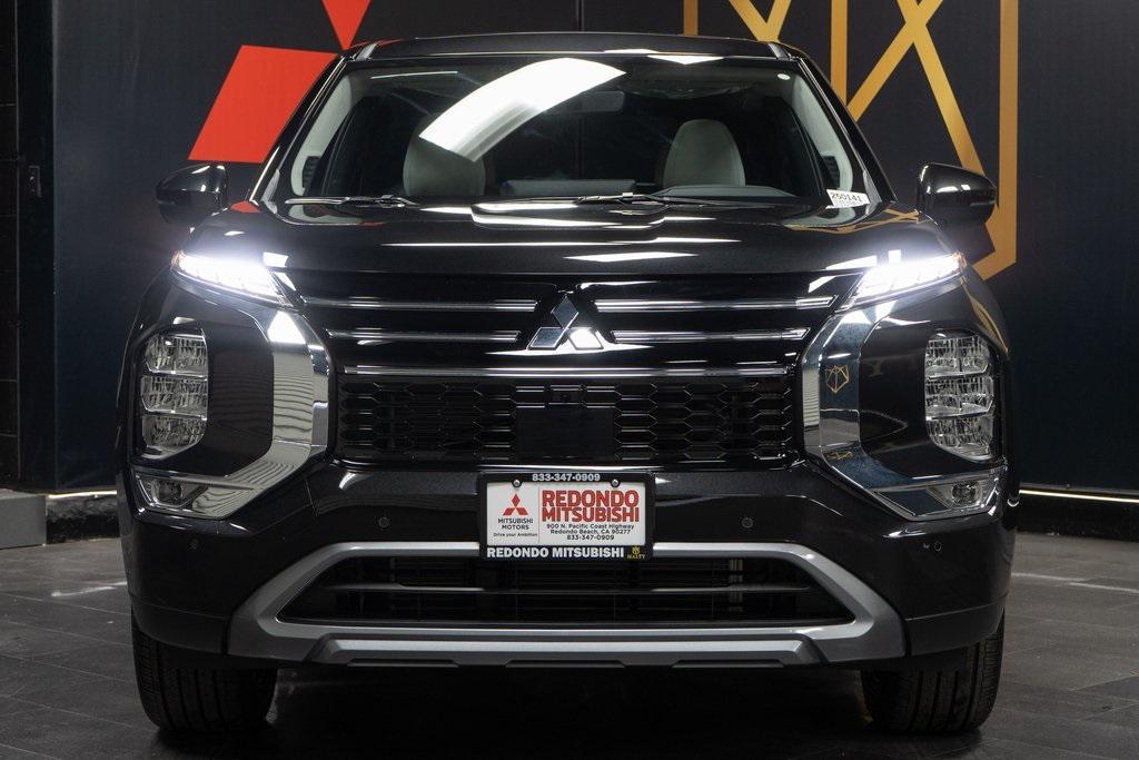 new 2025 Mitsubishi Outlander car, priced at $38,080