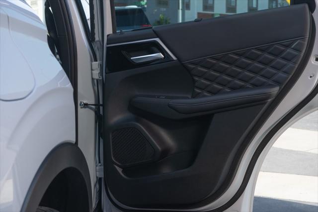 new 2025 Mitsubishi Outlander PHEV car, priced at $49,025