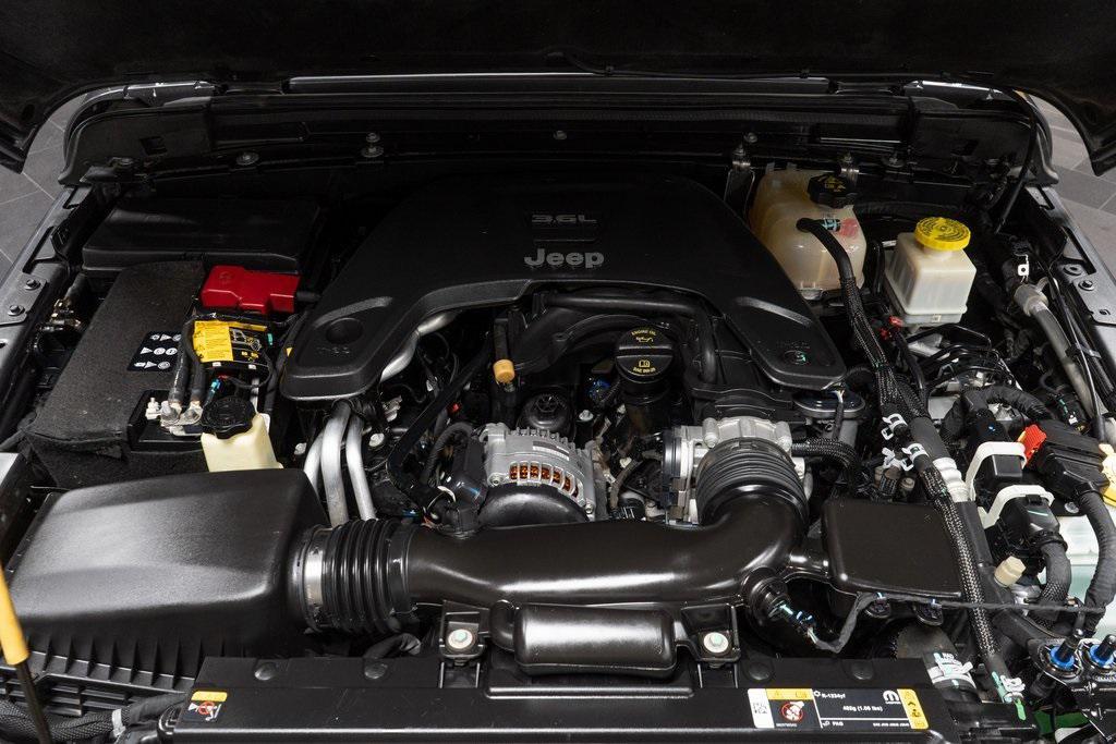 used 2021 Jeep Gladiator car, priced at $29,624