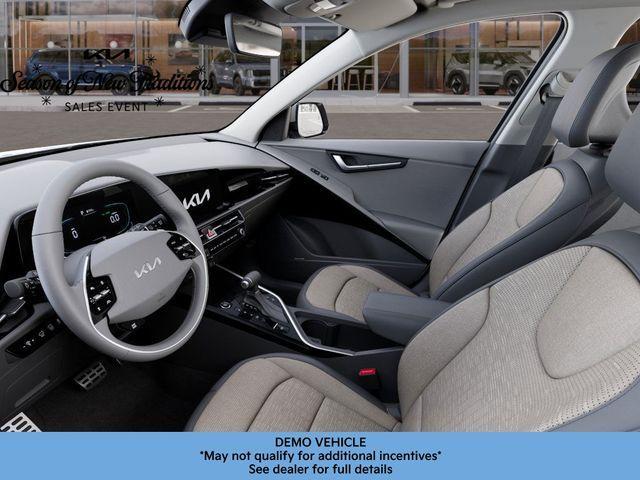 new 2025 Kia Niro car, priced at $36,428