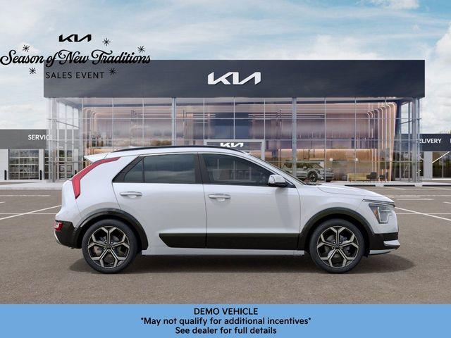 new 2025 Kia Niro car, priced at $36,428