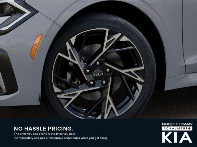 new 2025 Kia K5 car, priced at $28,990